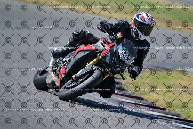 26bt04-1156 | markuskiefer.com - Realisiert mit Pictrs.com