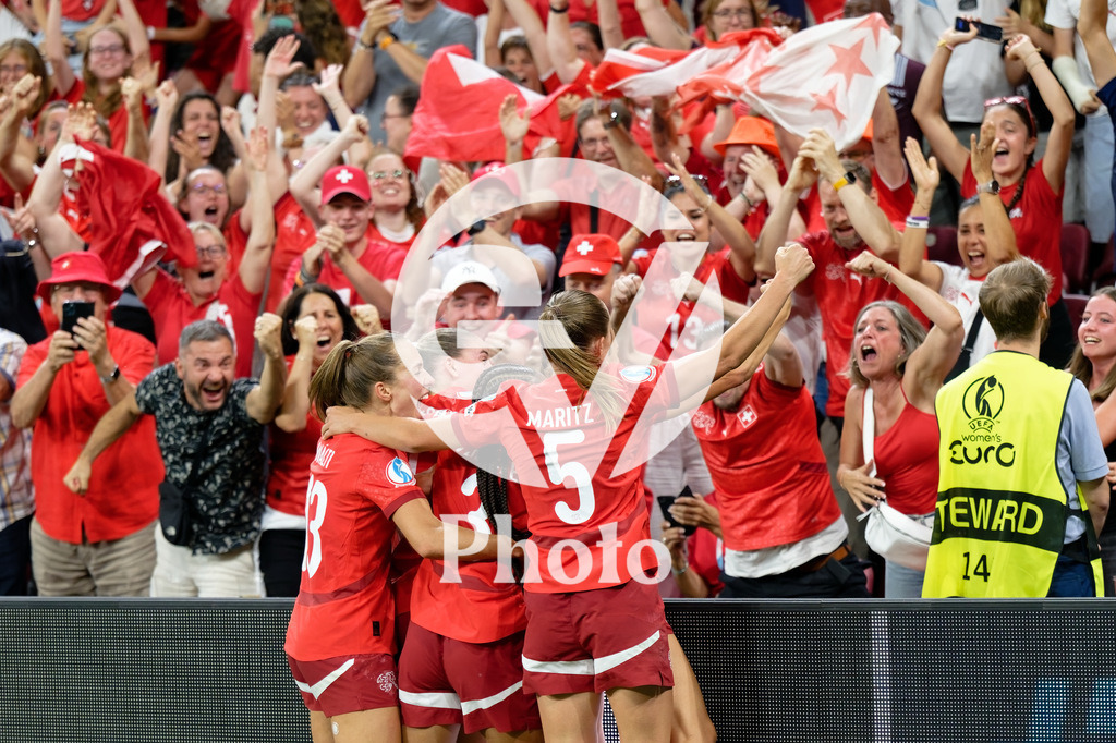 Finland v Switzerland: UEFA Women's EURO 2025 Group A | GENEVA, SWITZERLAND - JULY 10: Riola Xhemaili of Switzerland celebrates after scoring her team's first goal with teammates  Riola Xhemaili of Switzerland and Lia Walti of Switzerland and Leila Wandeler of Switzerland   during the UEFA Women's EURO 2025 Group A match between Finland and Switzerland at Stade de Geneve on July 10, 2025 in Geneva, Switzerland. (Photo by Giuseppe Velletri/Sports Press Photo/Getty Images)