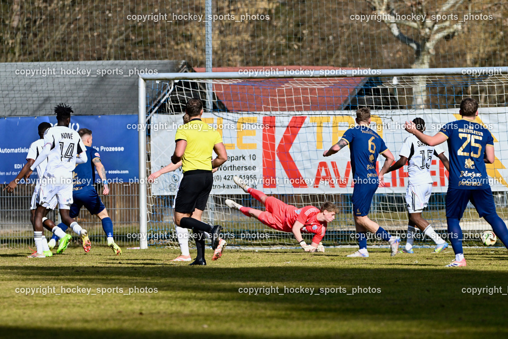 ATUS Velden vs. SPG LASK Amateure OÖ | #25 Lukas Lorinson ATUS Velden, #6 Florian Schaller ATUS Velden, #12 Fabian Schillinger LASK Amateure, #14 Jonas Ilk LASK Amateure, #15 Mohamed Sanogo LASK Amateure, Tor ATUS Velden, ATUS Velden vs. SPG LASK Amateure OÖ, ATUS Velden vs. SPG LASK Amateure OÖ am 07.03.2026 in Velden (Wald Arena Velden), Austria, (Photo by Bernd Stefan)