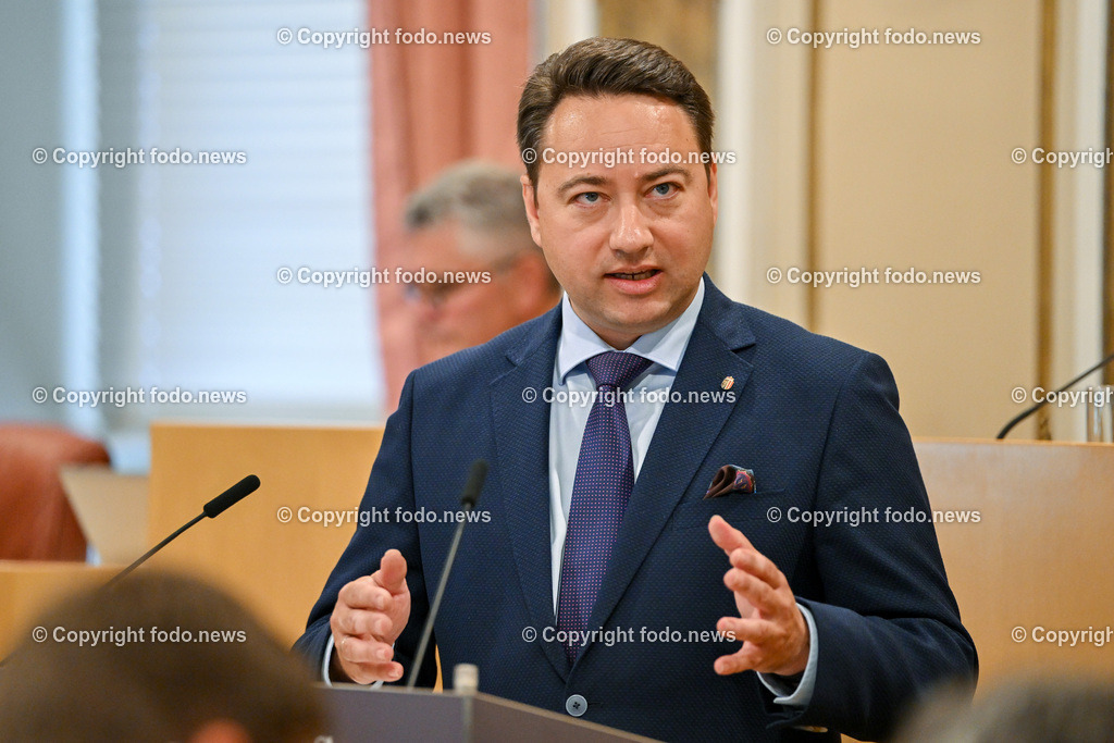 Landhaus Linz_ Promenade_ Landtagssitzung_ 15.06.2023-70 | 15.06.2023, Landhaus Linz AUT, Promenade, Landtagssitzung, im Bild LH-Stv. Manfred Haimbuchner (FP)