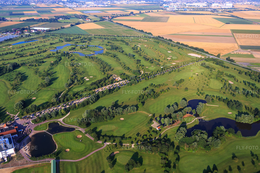 Luftbild: Golfresort Gernsheim - GOLF absolute - Hof Gräbenbruch im Ortsteil Allmendfeld in Gernsheim im Bundesland Hessen in Deutschland. Foto: IMG_091398.jpg vom 07.07.2016 durch Werner Riehm/FLY-FOTO.deGolfresort Gernsheim Hof Gräbenbruch | GOLF absolute Rotationsgolf®