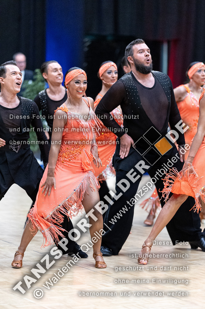 20240406-12121 | Hier finden Sie Tanz Bilder vom Latein und Standard Formationen tanzen. Sportbilder vom Tanzsport. Schöne Fotos und von Weltmeisterschaft, Europameisterschaft, Bundesliga, Regionalliga, Oberliga und Landesliga sowie von GOC Stuttgart, DanceComp, WM Bremen