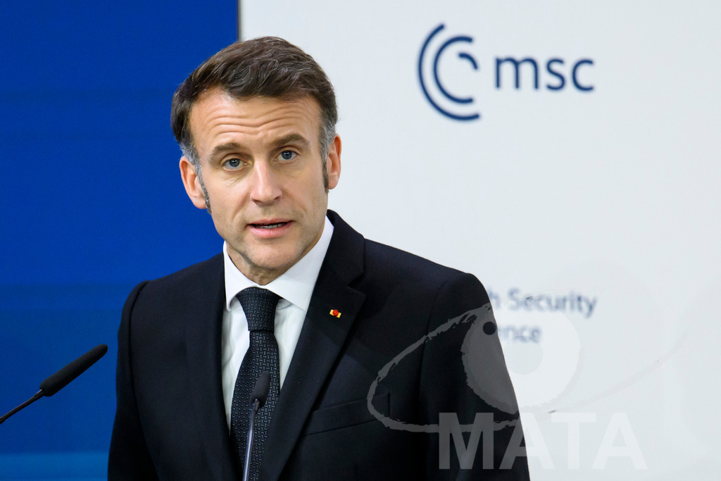 _DWA6780 | MATA IndoCon - Realisiert mit Pictrs.com