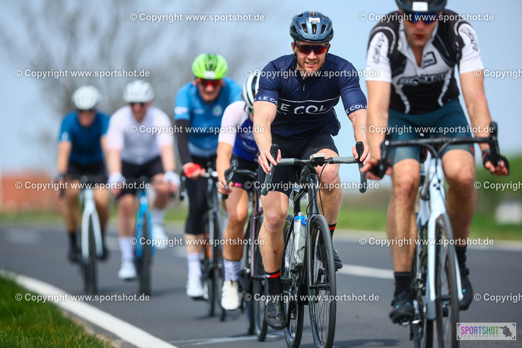 880_TRA57046 | Neusiedlersee Radmarathon 2026@sportshot_your_pictrs #yourpictures#roadtowm2029 #nrm #neusiedlerseeradmarathon #neusiedlersee #neusiedlerseetourismus #burgenland #mörbisch #nrm26 #burgenlandtourismus #voglundco #poweredbyburgenlandtourismus #radsport #rad #marathon #ucigranfondo #visitburgenland #ucigranfondoworldseries