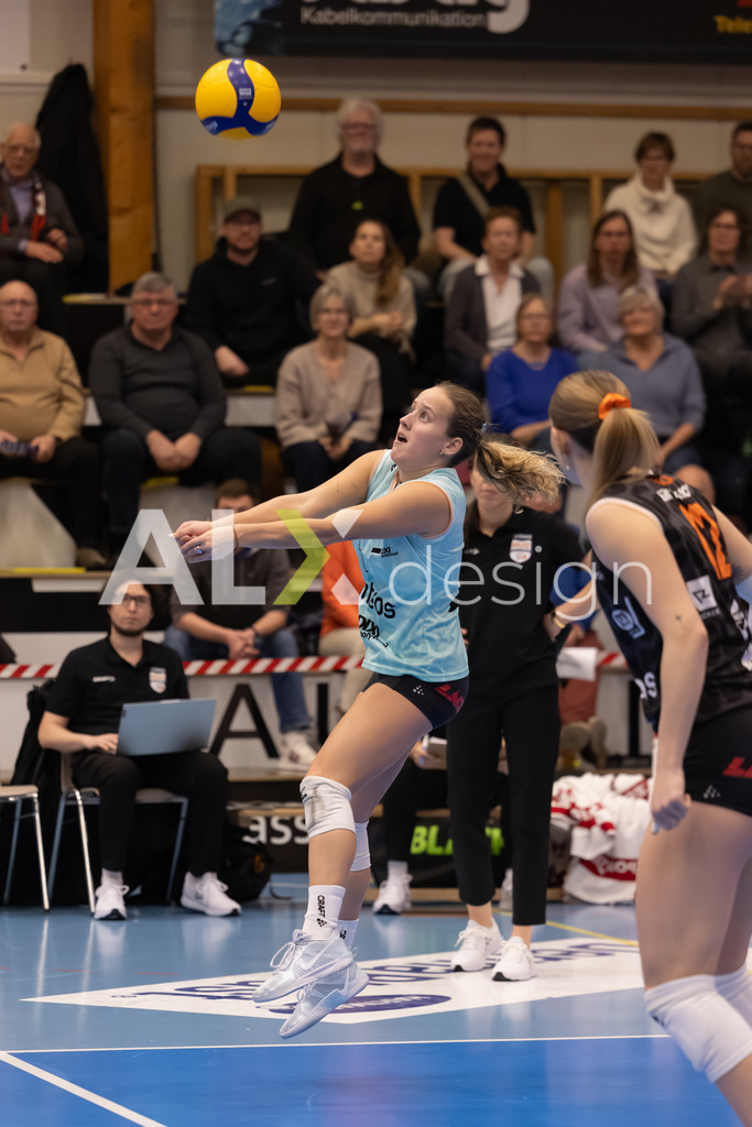 Volleyball I Frauen I Saison 2025-2026 I Volleyball NLA | Women I Round 16 I VC Kanti Schaffhausen - Viteos NUC I 31.01.2026 | 1 Caroline Delley (CH) (Viteos NUC) – Libero - Realisiert mit Pictrs.com