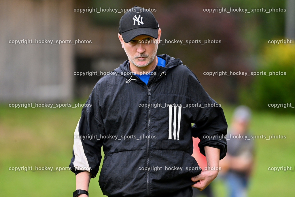 WSG Radenthein vs. SV Rapid Lienz | Headcoach Rapid Lienz Marc Angelo Mareschi, WSG Radenthein vs. SV Rapid Lienz, WSG Radenthein vs. SV Rapid Lienz am 30.08.2025 in Radenthein (Sportplatz Radenthein), Austria, (Photo by Bernd Stefan)