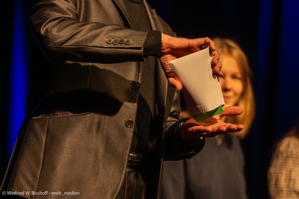 wwb-2412-0259 | <Fotografie> <Video> <Film> <Winfried Bischoff> - Realisiert mit Pictrs.com