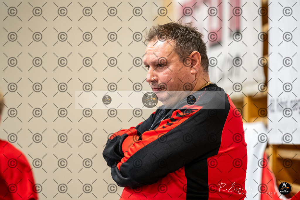20251129_FCR-Hallenturnier-C_RAW-1_027-56 | Sport und Naturfotografie von Roberto Esposito zeigt echte Momente Bewegung und die Schönheit der Natur. Ausdrucksstarke Bilder schaffen Emotionen.