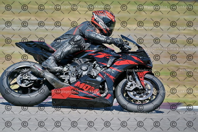 26bt04-0674 | markuskiefer.com - Realisiert mit Pictrs.com