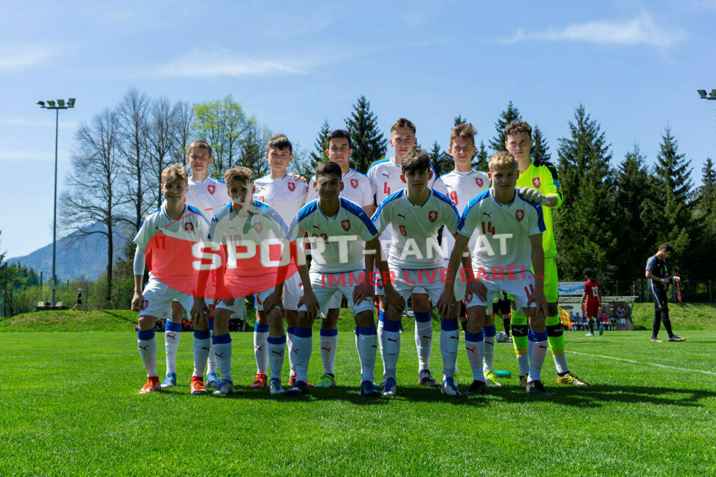 Portugal  U15 -Czech Republic U15 | Portugal  U15 - Czech Republic U15 am 29.04.2022 in Arnoldstein
(Sportplatz), AUSTRIA, (Photo by Ernst Krawagner sport-fan.at) - Realisiert mit Pictrs.com