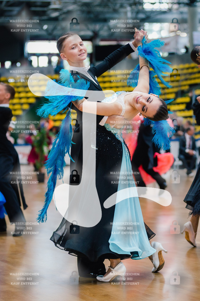 Hessen Tanzt WDSF Open Junior II Standard 11th (201) Philipp Baal _ Letizia Lis (TSC im VfL Sindelfingen)-2025-05-17-7370 | Webshop for digital downloads and prints of dance sport, event & show photographer Julian Link - Realisiert mit Pictrs.com