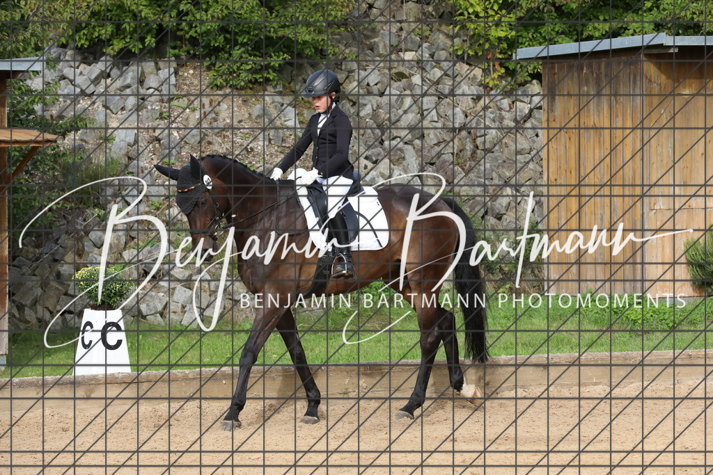 AZ2A1802 | Benjamin Bartmann Photomoments