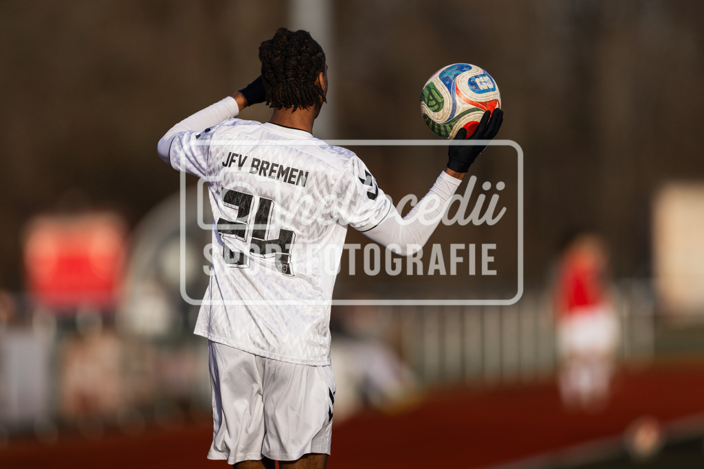 Fußball I Herren I Saison 2025-2026 I Freundschaftsspiel I VFL Osnabrück A-Junioren - JFV Bremen-068 | Oseive Princewill Azonabor (24, JFV Bremen) - Realisiert mit Pictrs.com