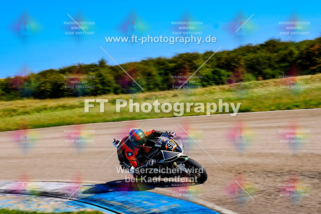 090-2751 | Hier findet Ihr Bilder von Touristenfahrten auf der Nürburgring Nordschleife oder von anderen Veranstaltungen die ich besucht habe. Viel Spass beim Durch Schauen 