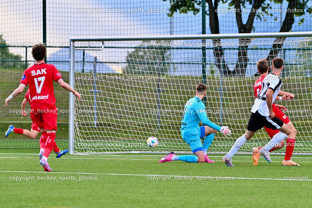 SV Spittal vs. SAK | #22 Max Steinthaler SV Spittal, #5 Jakob Geister SAK, #1 Kristijan Kondic SAK, Tor SV Spittal, #17 Jan Sasa Ogris-Martic SAK, SV Spittal vs. SAK, SV Spittal vs. SAK am 24.05.2024 in Spittal an der Drau (Goldeck Stadion), Austria, (Photo by Bernd Stefan)