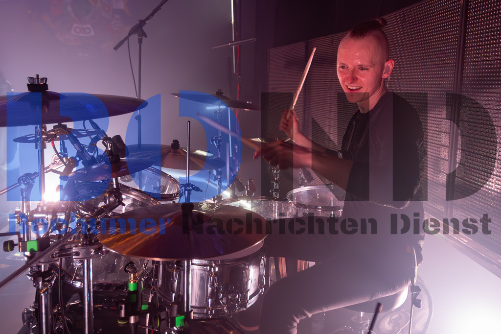 SES_ENIKOL20250501-66 | bond - Realisiert mit Pictrs.com