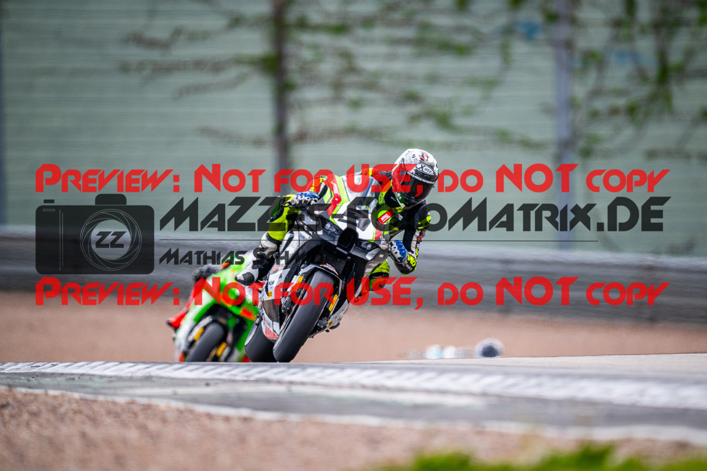 MaZZes_FotoMatrix_240505_6007705_2143 | STK1000
