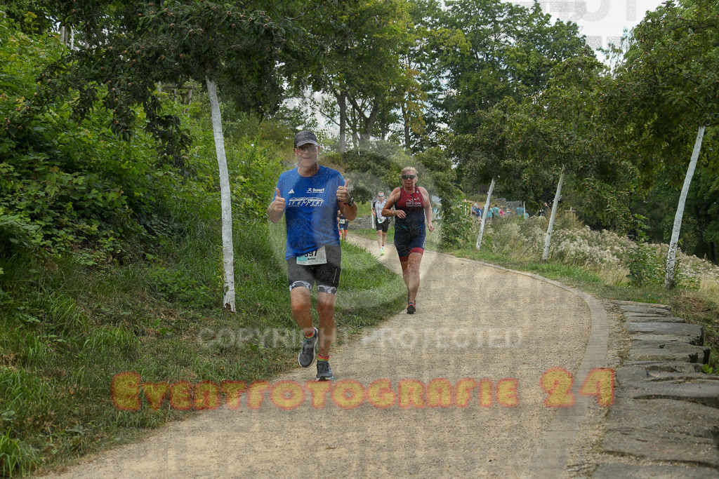 250824_1353_EX1_4163 | Sportfotografie im Rhein-Sieg Kreis, Köln, Bonn, NRW, Rheinland Pfalz, Hessen, etc. Unser Tätigkeitsfeld umfasst den Laufsport vom Volkslauf über den Marathon, Duathlon, Triathon bis zum Ultralauf wie Kölnpfad Ultra oder Schindertrail.