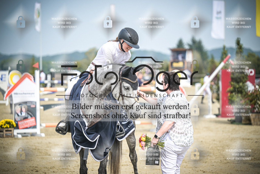 DOS_0033 | Entdecke hochwertige Reitturnierfotos von Foto Oger. Professionell, emotional und authentisch – jetzt Lieblingsmomente im Shop bestellen.Deutschlandweite Turnierfotografie. - Realisiert mit Pictrs.com