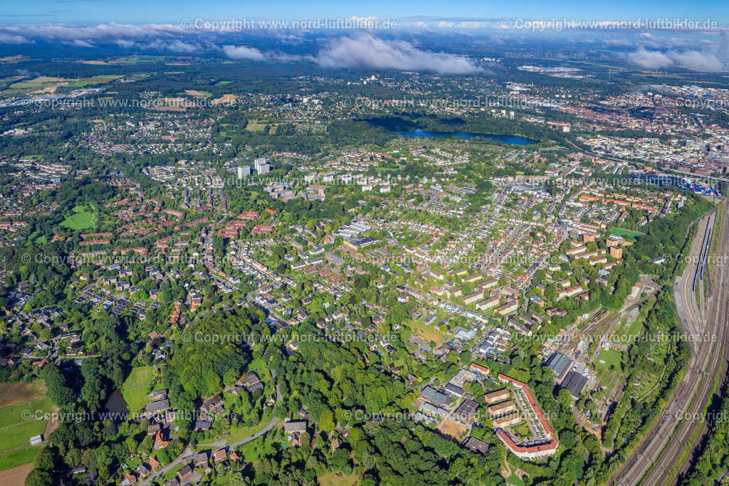 Hamburg_Harburg_ELS_4713280823 | HAMBURG 28.08.2023 Innenstadtbereich im Stadtgebiet im Ortsteil Harburg in Hamburg, Deutschland. // Cityscape of the district in the district Harburg in Hamburg, Germany. Foto: Martin Elsen