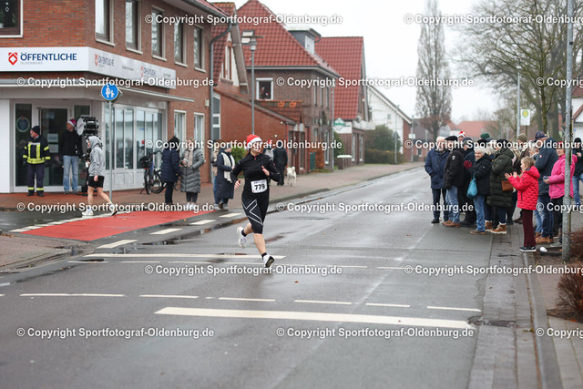 WMLA2535 | Bildershop "Sportfotograf-Oldenburg" mit Fotos von Sportevents in Oldenburg und Umzu. - Realisiert mit Pictrs.com