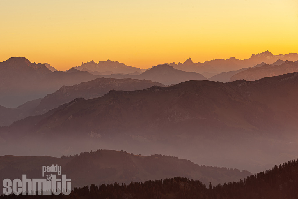 PS-Bergwelt-2026-4 | Entdecke die größte Bildgalerie der Region mit Fotografien aus dem Allgäu, der Bodenseeregion, Oberschwaben, dem Donautal und der Schwäbischen Alb. Landschaften, Luftaufnahmen und Reisefotografie als Wandbild und Fotokunst. - Realisiert mit Pictrs.com