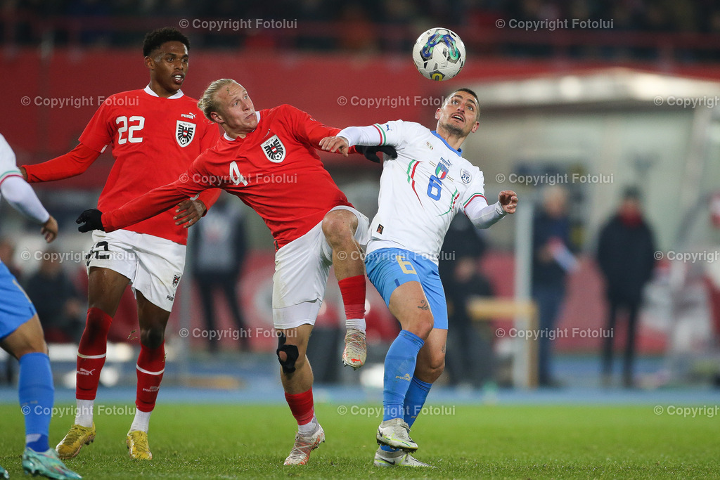 A_LUI_20221120_0031 | SPORT FUSSBALL TESTSPIEL  ÖSTERREICH VS ITALIEN
IM BILD: Junior Adamu (Österreich), Xaver Schlager (Österreich), Marco Verratti (Italien),


FOTO:FOTOLUI/UW