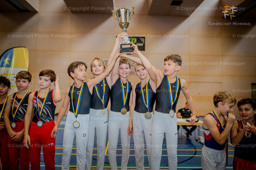 Promo-439 | "Fussifoto.com – Ihr Ansprechpartner für hochwertige Fotografie! Entdecken Sie kreative Bilder und professionelle Dienstleistungen. Kontaktieren Sie uns für Ihre Projekte!"