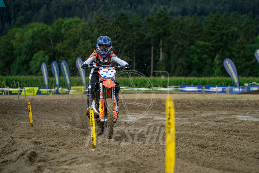 Lady (409) | Paeschuphoto Shop - Wer nicht sucht der auch nicht findet.Ob Motocrossbilder oder von einem besuchtem Spiel, Hauptsache Action. - Realisiert mit Pictrs.com