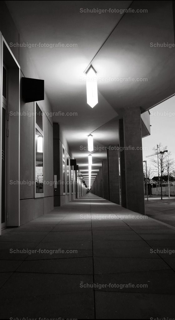 Laube | Laube durchs Gebäude - Realisiert mit Pictrs.com