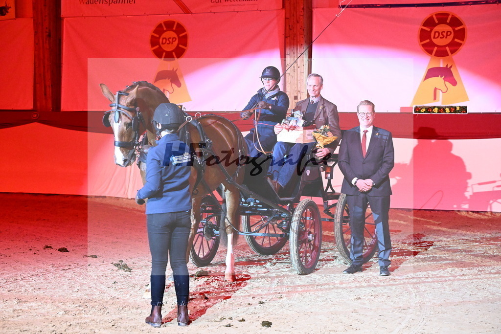 Ehrung_von_Langermann_2254886 | hf-fotografie - Realisiert mit Pictrs.com