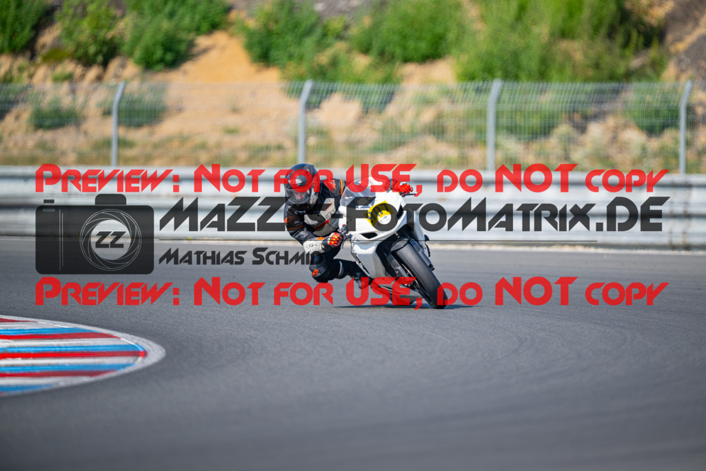 MaZZes-Fotomatrix-20260805-528895 | OPEN