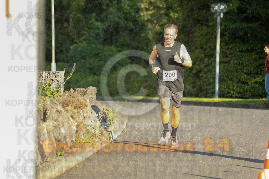 250801_1924_EX1_7850 | Sportfotografie im Rhein-Sieg Kreis, Köln, Bonn, NRW, Rheinland Pfalz, Hessen, etc. Unser Tätigkeitsfeld umfasst den Laufsport vom Volkslauf über den Marathon, Duathlon, Triathon bis zum Ultralauf wie Kölnpfad Ultra oder Schindertrail.