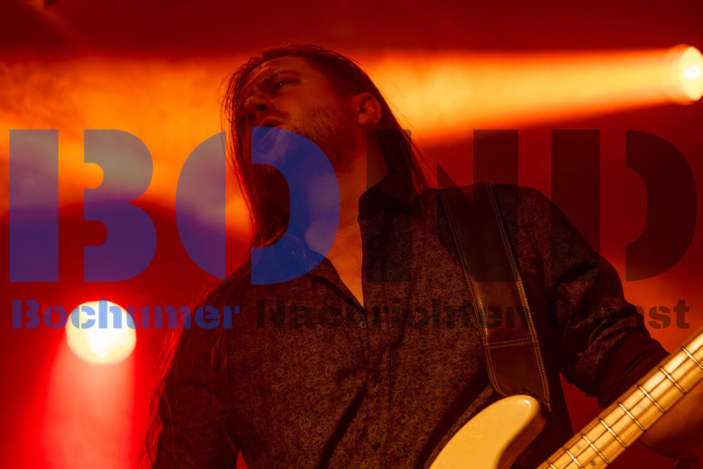 SES_NURDIO20250102-44 | bond - Realisiert mit Pictrs.com