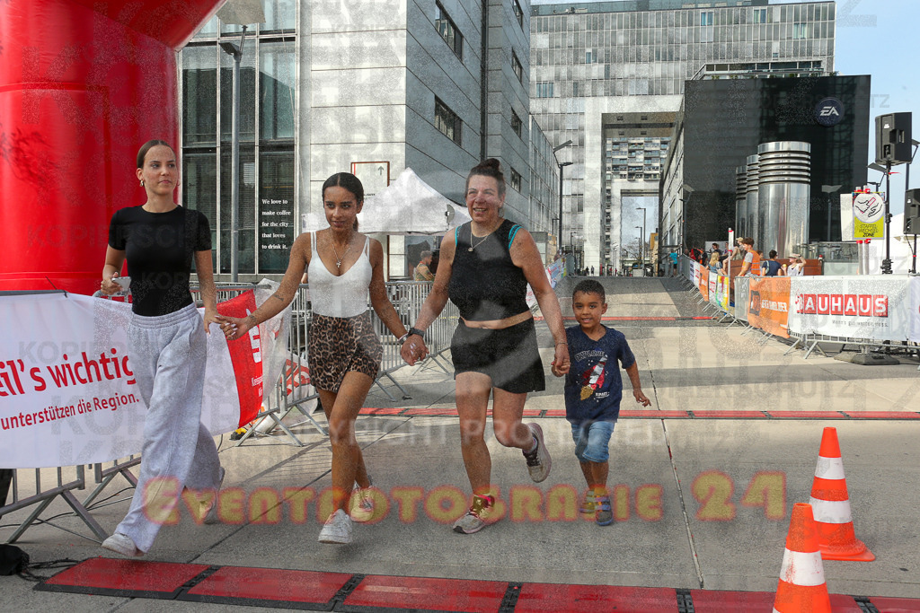 250920_1549_EX1_0731 | Sportfotografie im Rhein-Sieg Kreis, Köln, Bonn, NRW, Rheinland Pfalz, Hessen, etc. Unser Tätigkeitsfeld umfasst den Laufsport vom Volkslauf über den Marathon, Duathlon, Triathon bis zum Ultralauf wie Kölnpfad Ultra oder Schindertrail.