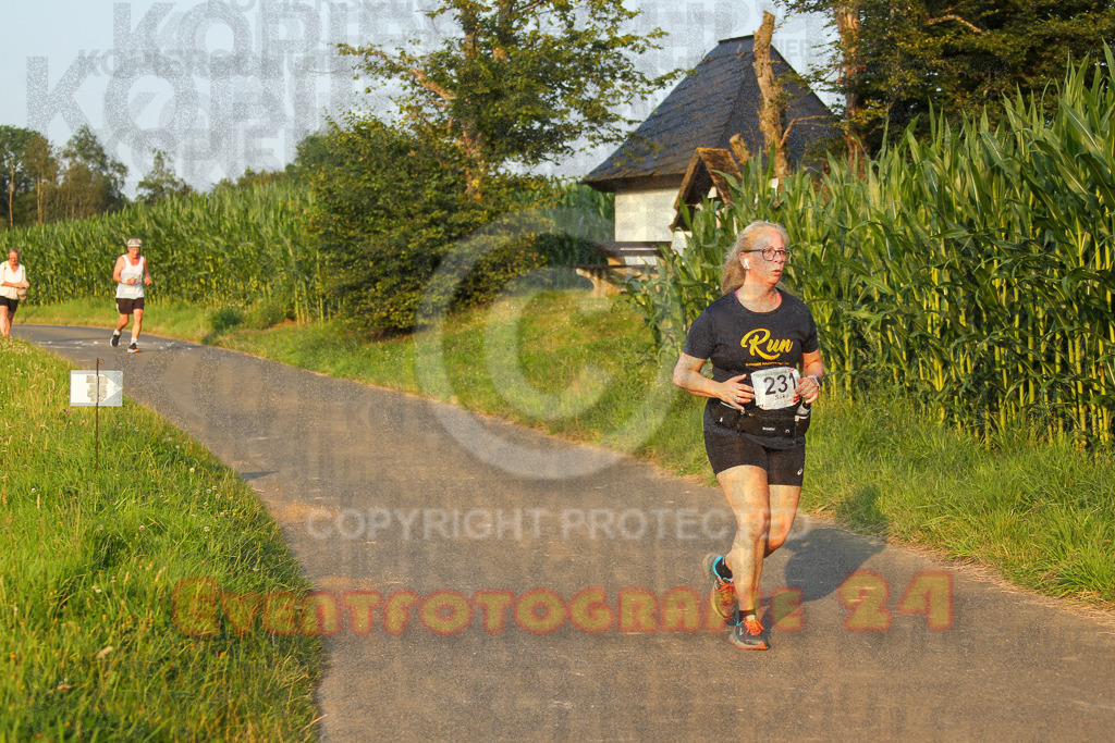 240802_1938_EV4_3940 | Sportfotografie im Rhein-Sieg Kreis, Köln, Bonn, NRW, Rheinland Pfalz, Hessen, etc. Unser Tätigkeitsfeld umfasst den Laufsport vom Volkslauf über den Marathon, Duathlon, Triathon bis zum Ultralauf wie Kölnpfad Ultra oder Schindertrail.