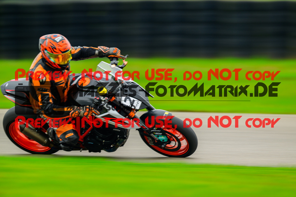 MaZZes_Fotomatrix_20241003_6007705_9729 | GELB