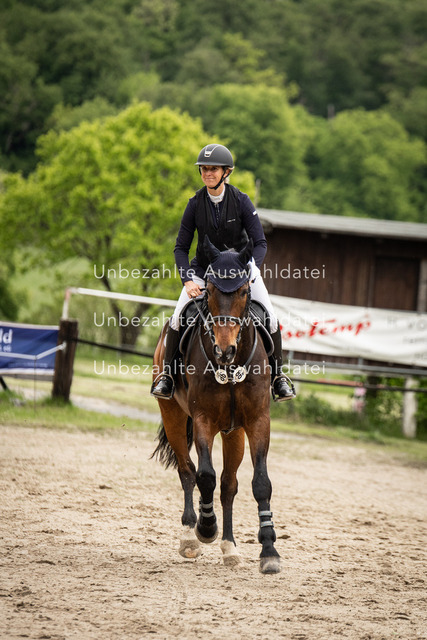 Bad_Meinberg_07200 | saradresslerfotografie - Realisiert mit Pictrs.com