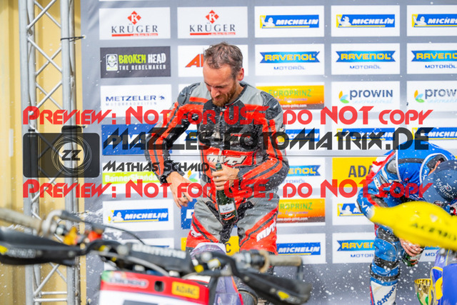 MaZZes_FotoMatrix_230917_1967 | UE40