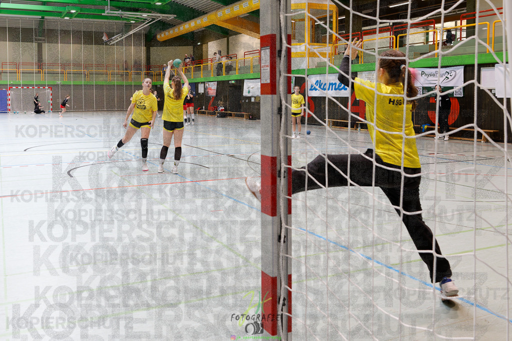 Hessenmeisterschaft wJC - Finale; HSG Kleenheim - HSG Weiterstadt/ Braunsh.Worf. | Hessenmeisterschaft wJC - Finale; HSG Kleenheim - HSG Weiterstadt/ Braunsh.Worf. am 22.03.2025 in Biedenkopf (Sporthalle Lahntalschule)Photo © 2025 - Jörg Heinrich - Realisiert mit Pictrs.com