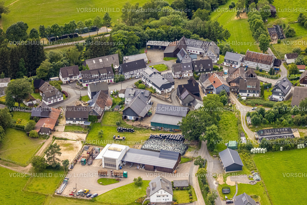 BadBerleburg240710340 | Luftbild, Wohngebiet Ortsansicht Schüllar, Bad Berleburg, Wittgensteiner Land, Nordrhein-Westfalen, Deutschland