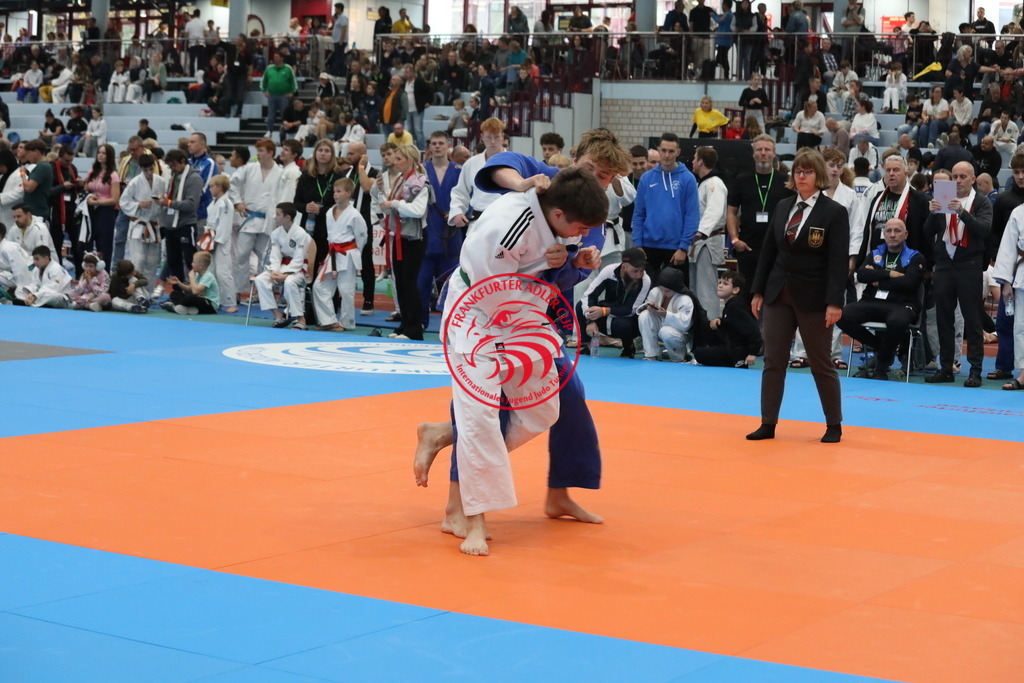 1J7A3087 | Fotos vom Adler Cup - Pictures from Adler Cup

Hier findet Ihr alle Eindrücke und großen Momente der Adler Cup Wochenenden. Here you will find all impressions and great moments of the Adler Cup weekends. - Realisiert mit Pictrs.com