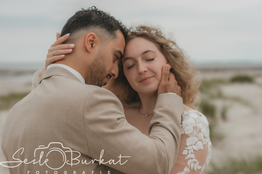 IMG_3841 | Authentische, natürliche und emotionale Fotoshootings auf der Nordseeinsel Föhr. Als Fotografin halte ich deine schönsten Momente in einzigartigen Neugeborenen-, Familien-, Paar- und Einzelshootings fest. Jetzt einen Termin vereinbaren!
