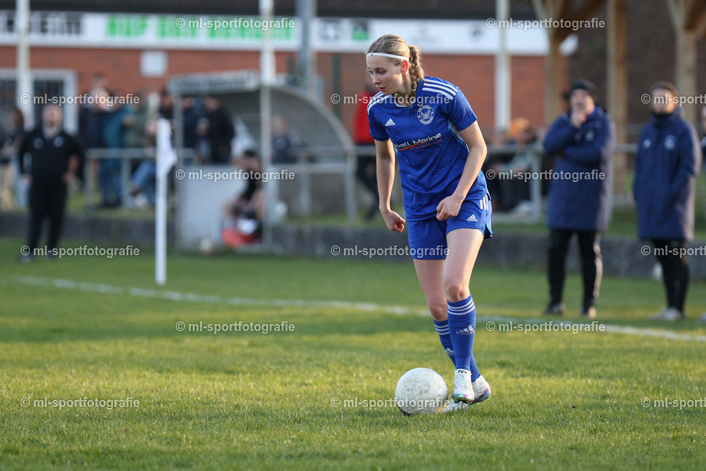 Fußball I Frauen I Saison 2025/2026 I Oberliga Schleswig-Holstein I 14. Spieltag I Merkur Hademarschen - SSC Hagen Ahrensburg | ml-sportfotografie - Realisiert mit Pictrs.com