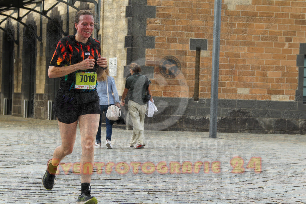 250920_1531_EV4_9029 | Sportfotografie im Rhein-Sieg Kreis, Köln, Bonn, NRW, Rheinland Pfalz, Hessen, etc. Unser Tätigkeitsfeld umfasst den Laufsport vom Volkslauf über den Marathon, Duathlon, Triathon bis zum Ultralauf wie Kölnpfad Ultra oder Schindertrail.