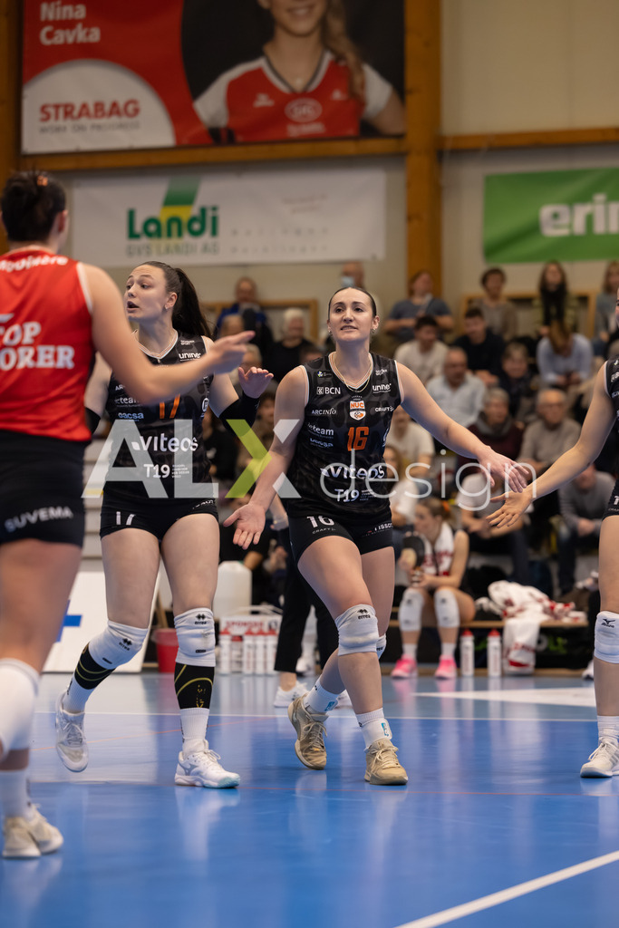 Volleyball I Frauen I Saison 2025-2026 I Volleyball NLA | Women I Round 16 I VC Kanti Schaffhausen - Viteos NUC I 31.01.2026 | 16 Scambray Tia (US) (Viteos NUC) – Außenangriff - Realisiert mit Pictrs.com
