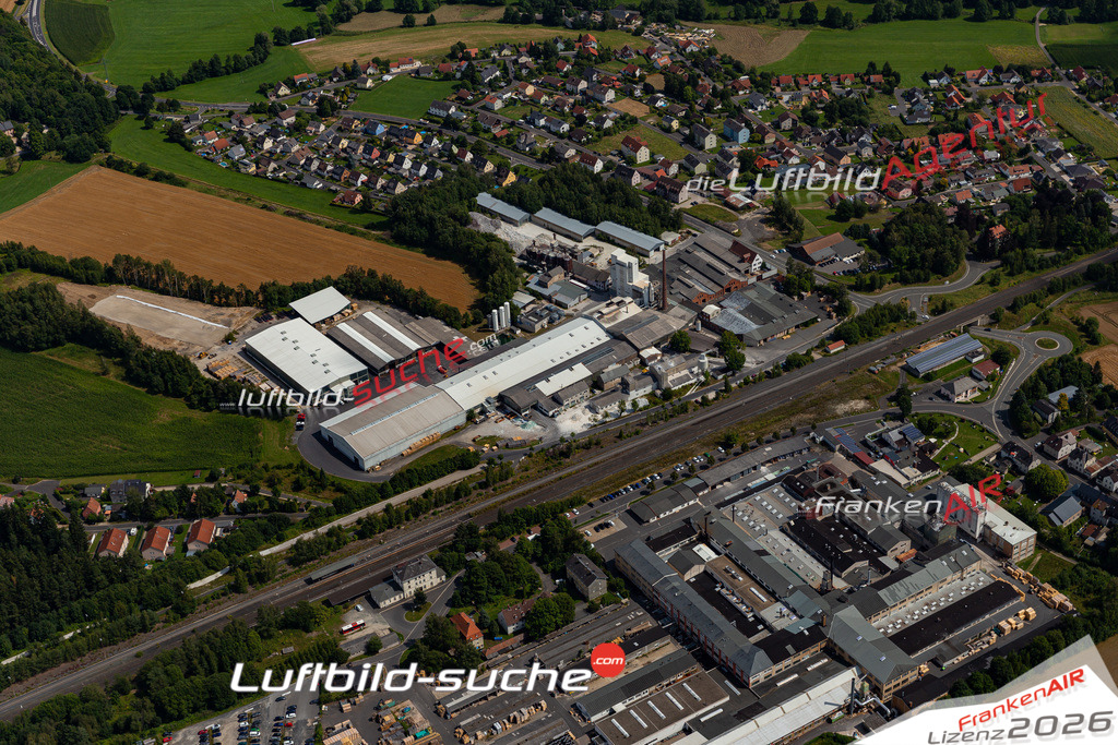 Aktuelles Luftbild von Holenbrunn Wunsiedel Kauf mit Lizenz / Bildrechten möglich- Die Luftaufnahme wurde 2021 mittels UL-Flugzeug erstellt ( keine Drohne ) - hochauflösende Kamera-Systeme von  Canon -Beste Qualität - Für grossformatige Ausdrucke geeignet. Die Geschenkidee !