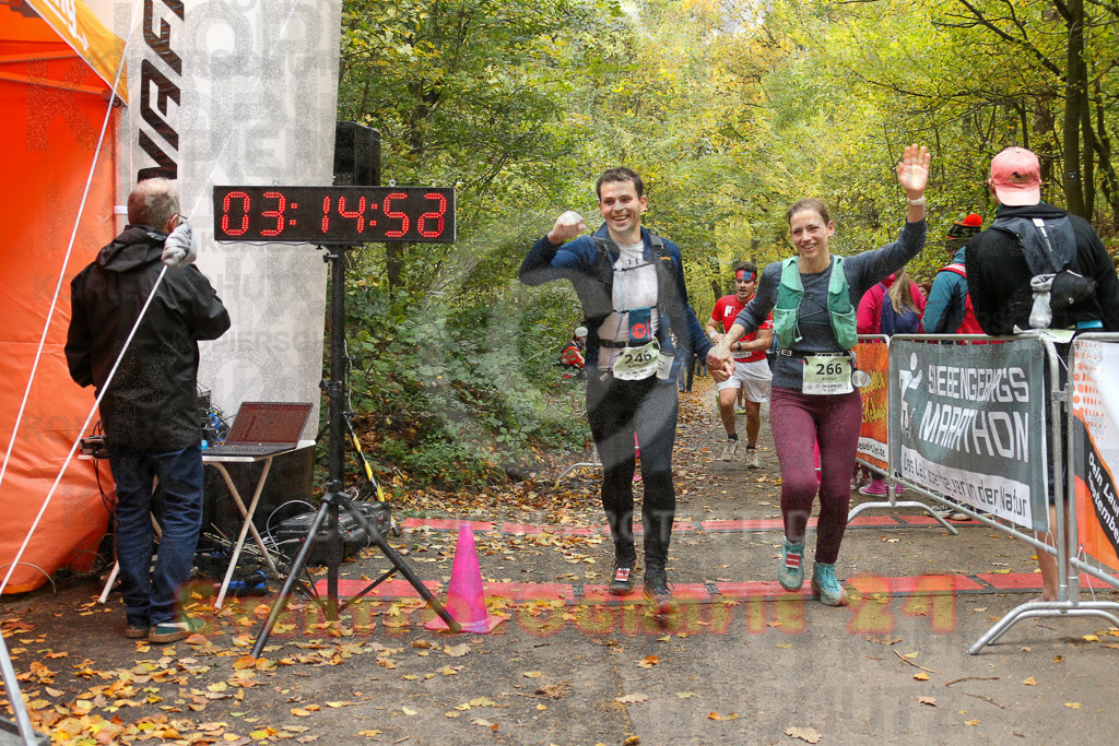 251026_1316_EX1_3051 | Sportfotografie im Rhein-Sieg Kreis, Köln, Bonn, NRW, Rheinland Pfalz, Hessen, etc. Unser Tätigkeitsfeld umfasst den Laufsport vom Volkslauf über den Marathon, Duathlon, Triathon bis zum Ultralauf wie Kölnpfad Ultra oder Schindertrail.