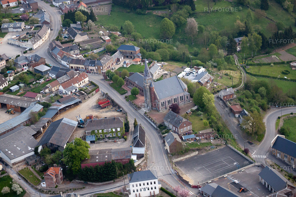 Luftbild: Ortsansicht in Lesquielles-Saint-Germain im Bundesland Aisne in Frankreich. Foto: IMG_39995.jpg vom 17.04.2011 durch Werner Riehm/FLY-FOTO.de