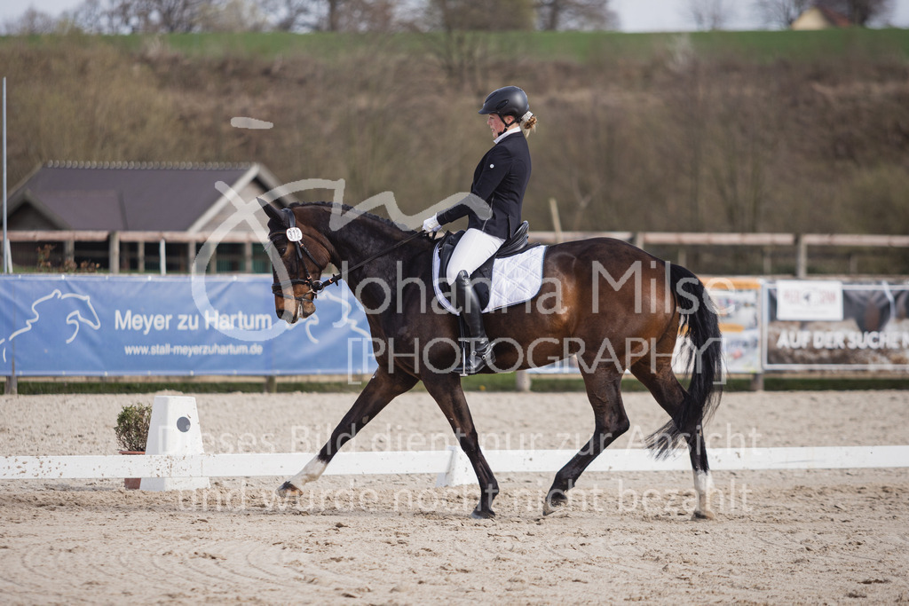 230410_Frühlingsfest_Dressurreiter-L-654 | Deine schönsten Turniermomente als professionelle Fotos! Entdecke hochwertige Pferdesport-Fotografie im Online-Shop. Jetzt Fotos finden & bestellen!